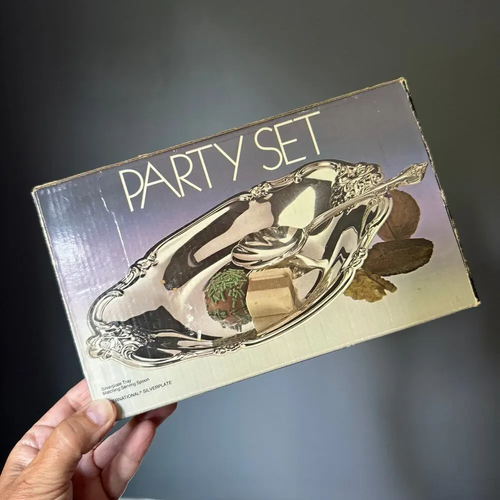 International Silverplate Party Set Orleans Tray Spoon in Original Box